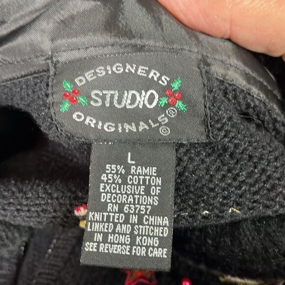 Vintage Embroidered Beaded Ugly Christmas Sweater Stocking themed Cardigan Large - Picture 8 of 8